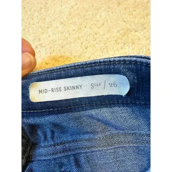 Pilcro for Anthropologie Mid Rise Dark Wash Skinny Jeans Frayed Stretch Size 26 - Picture 5 of 6